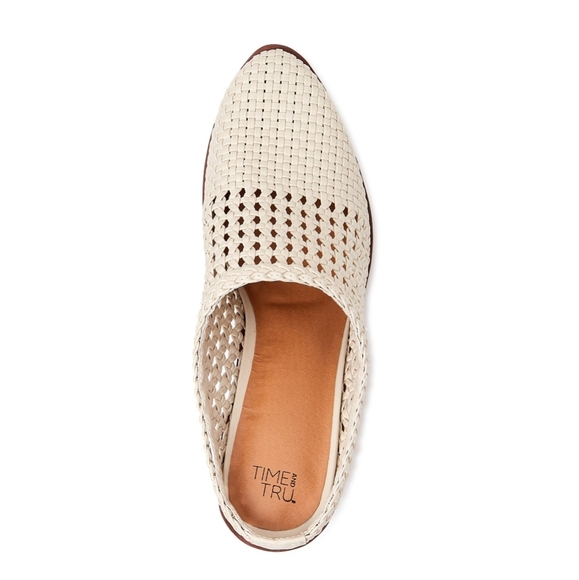 Time and Tru Cream Woven Mules - Picture 5 of 17